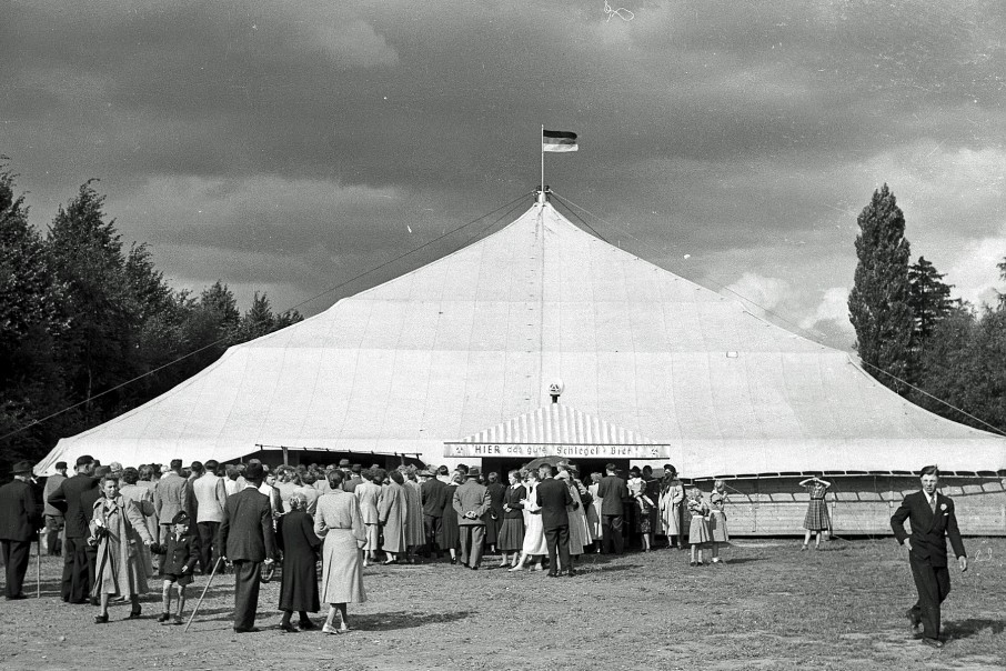 Schützenfestzelt